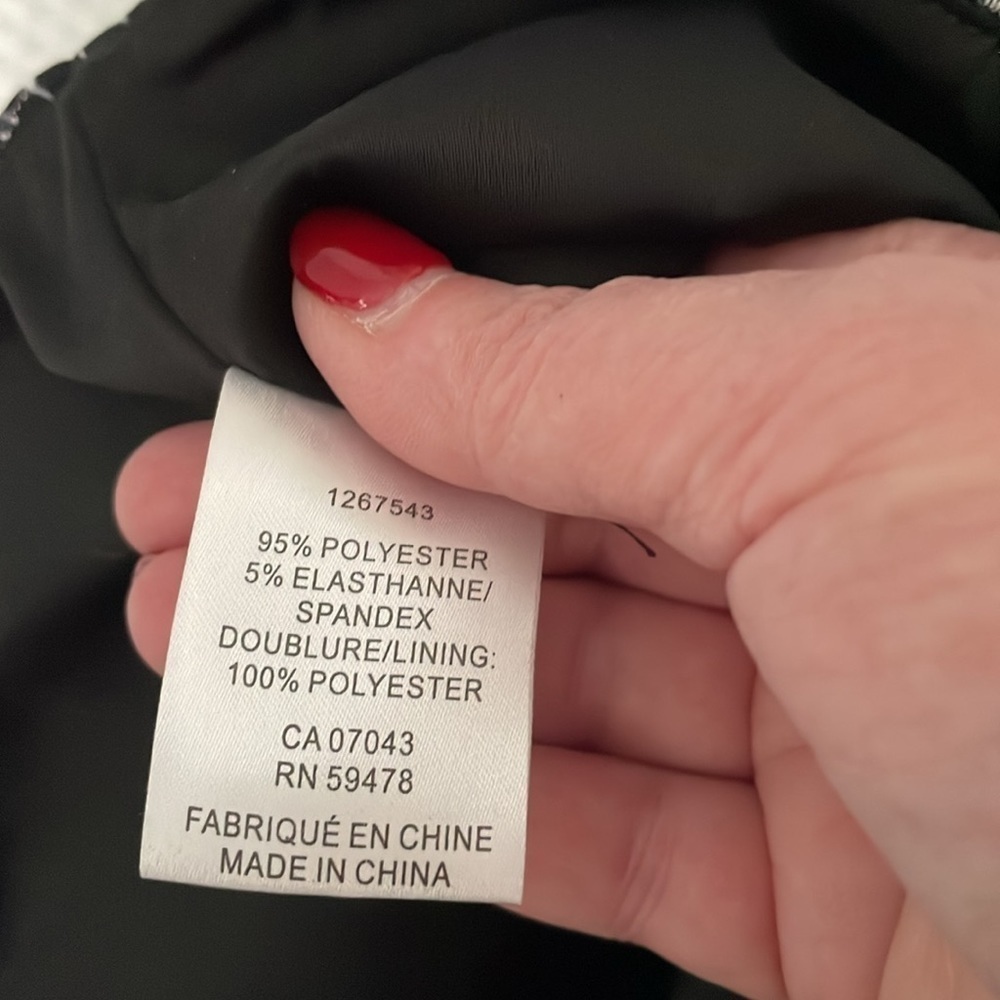 NWT HOUSE OF HARLOW 1960 BLACK & WHITE CROP TOP SIZE M - Picture 8 of 8